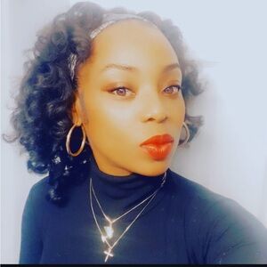 Meet your Posher, Tonesha